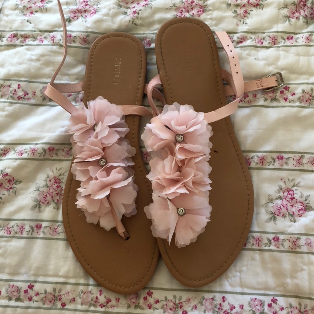 🌸💓🌈 Pink floral sandals!!